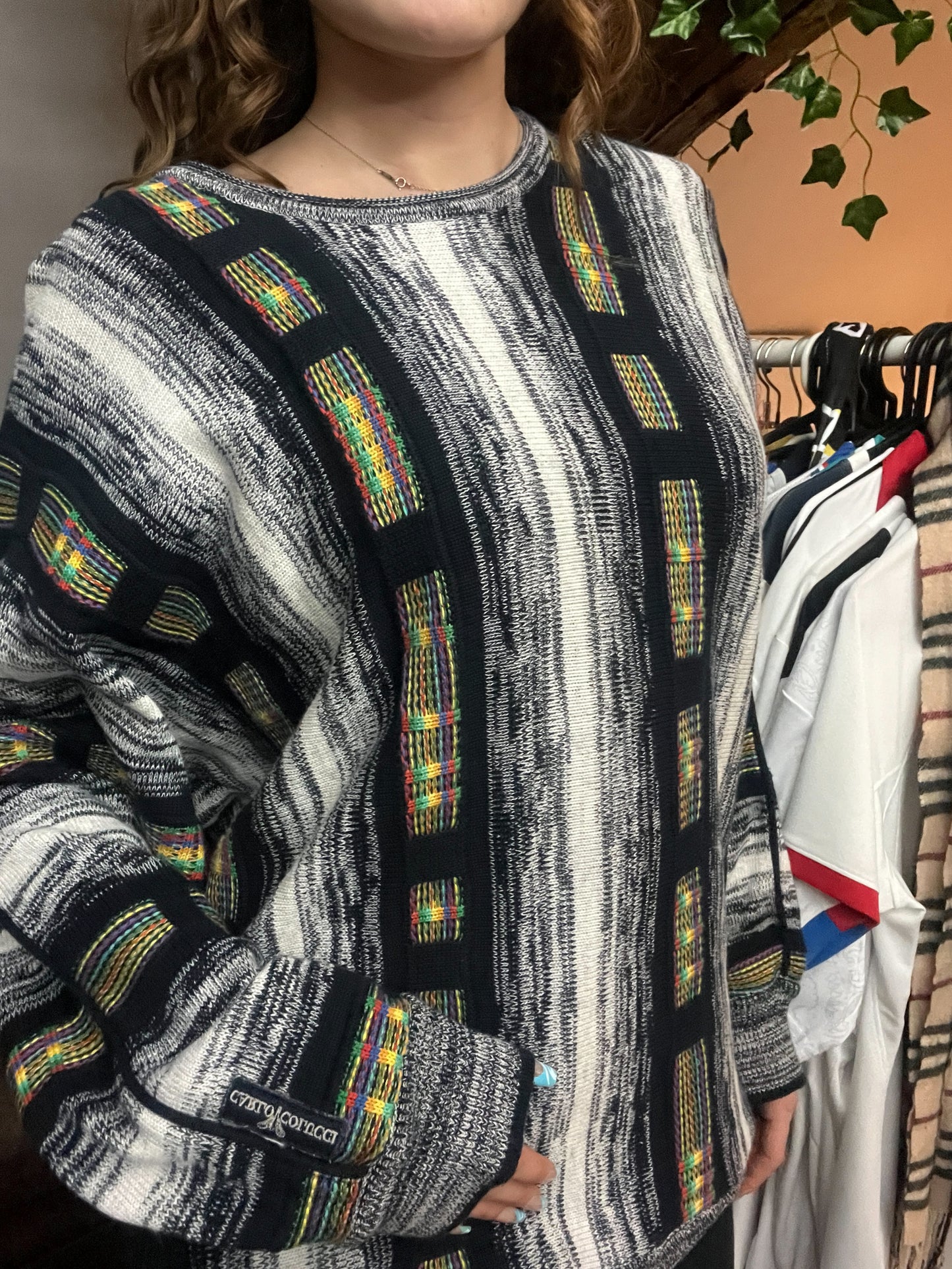 VINTAGE CARLO COLUCCI KNIT SWEATER (L-XL)