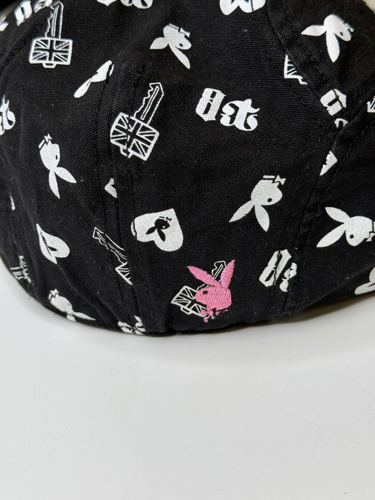 PLAYBOY VINTAGE TRUCKER CAP (BUNNY LOGO)