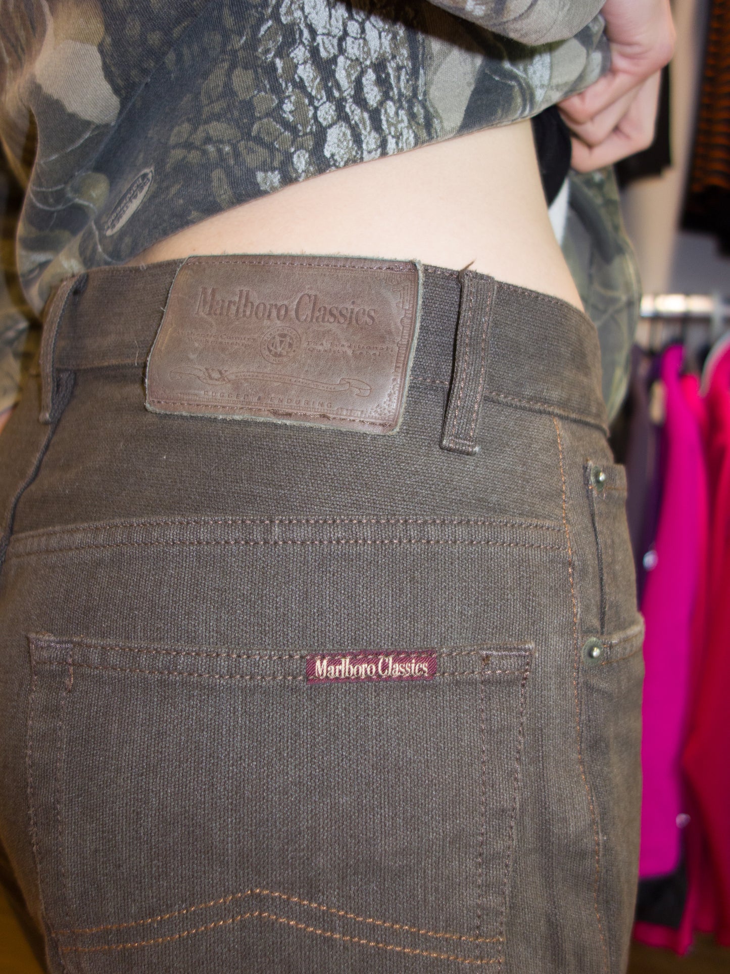 MARLBORO CLASSICS JEANS BROWN (W32 | L32)
