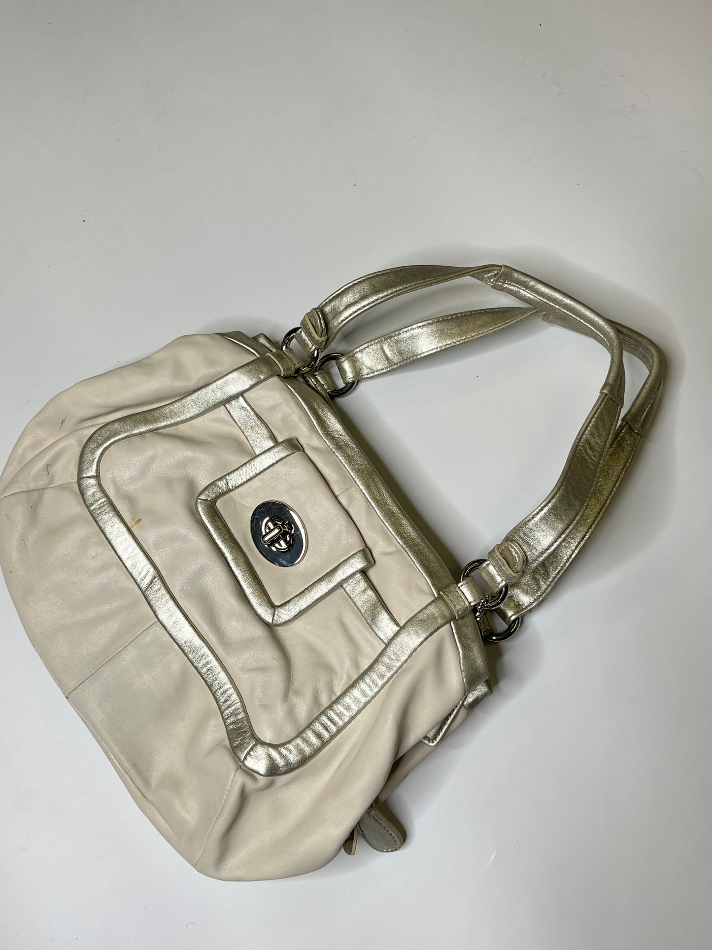 WHITE/SILVER LEATHER COACH PURSE