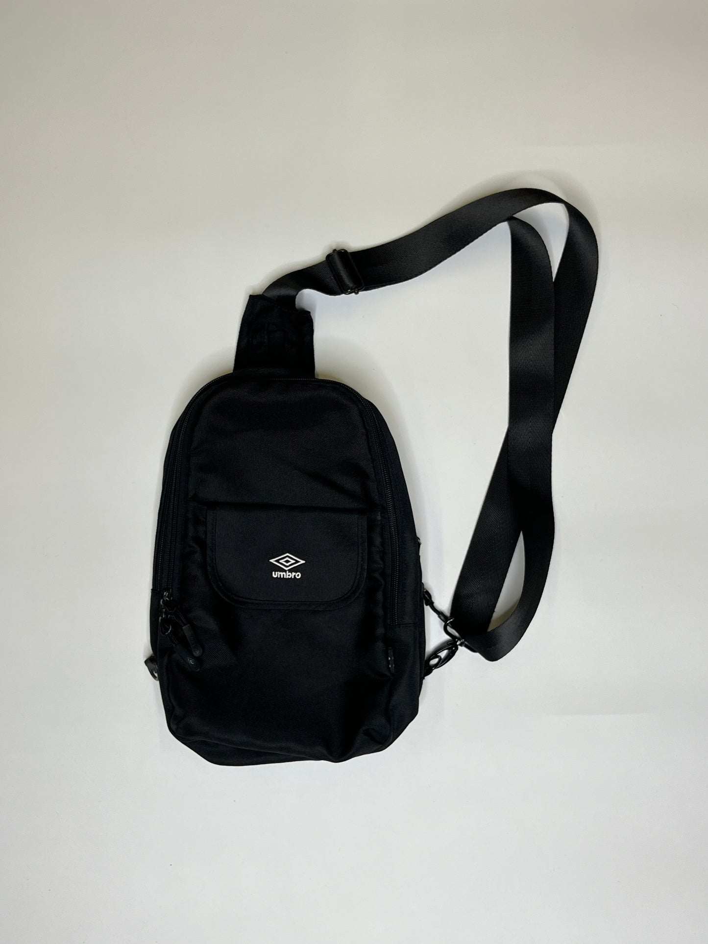 UMBRO SLING BAG