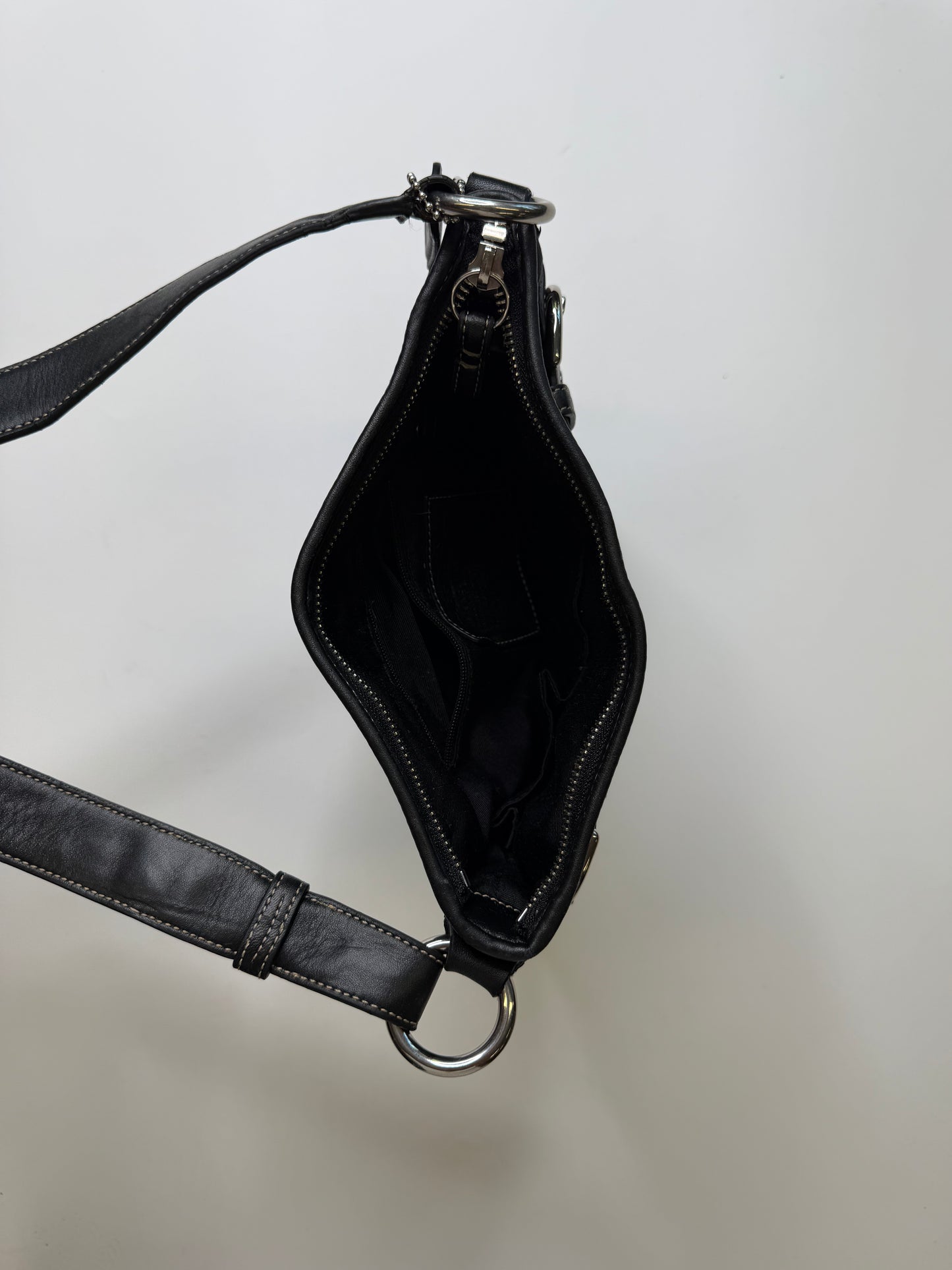 COACH SIGNATURE SHOULDER BAG – BLACK