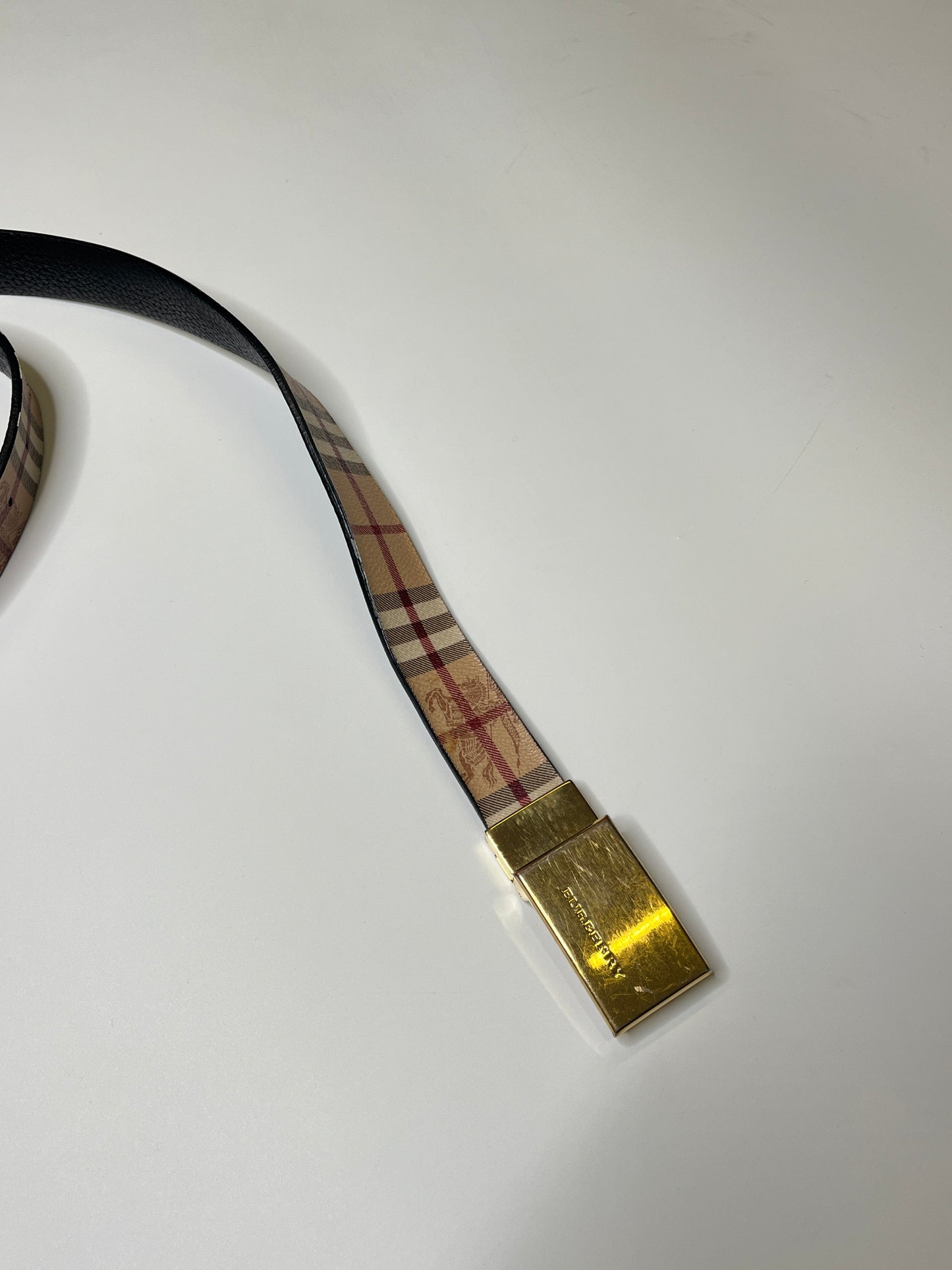 VINTAGE BURBERRY BELT GOLD