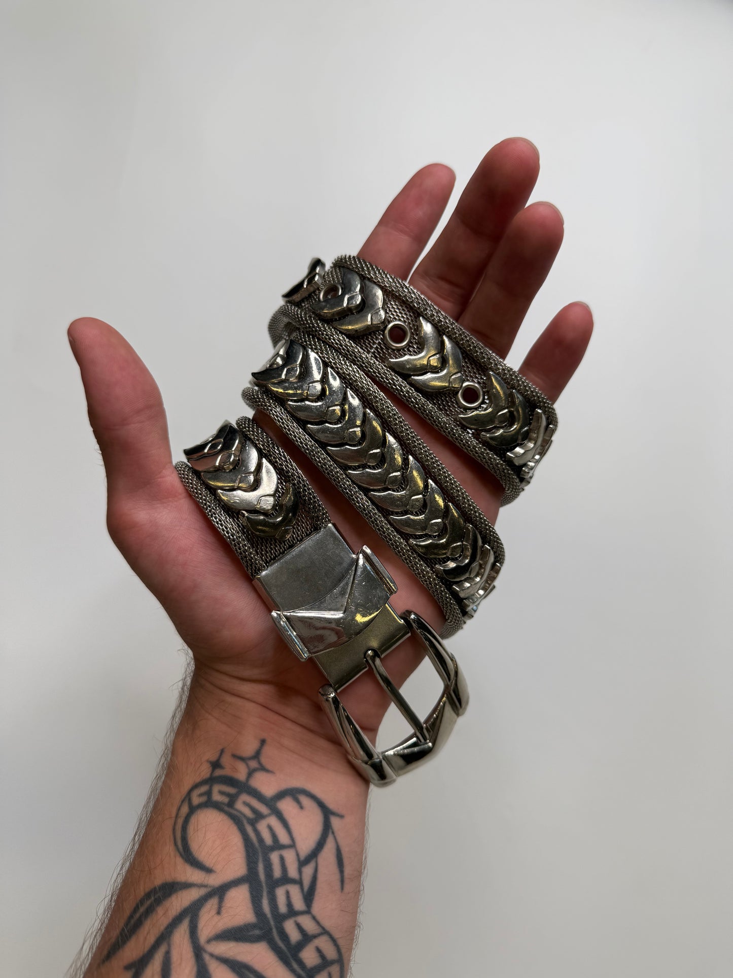 CHAIN MESH BELT – SILVER (S-M)