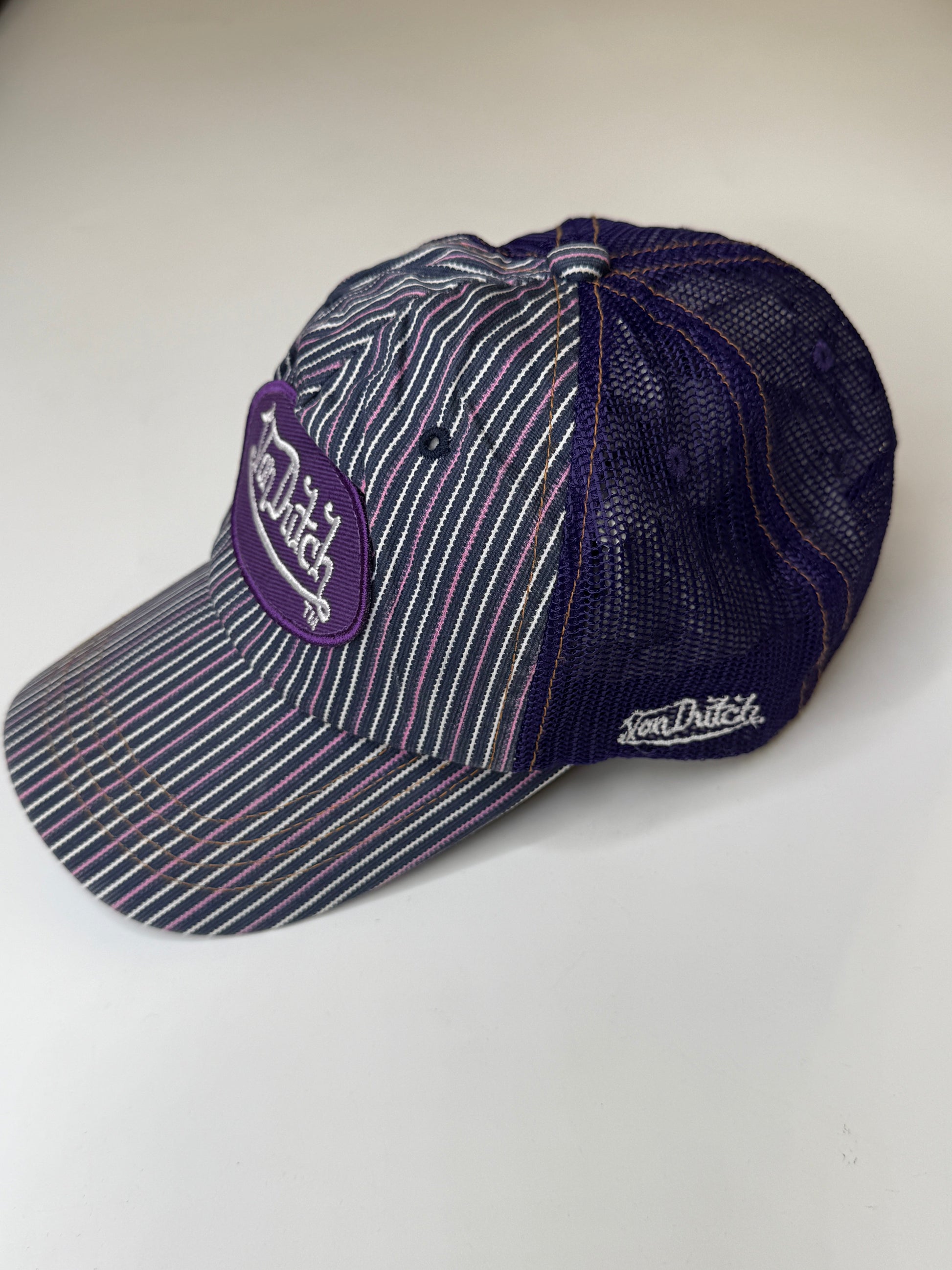 VON DUTCH PINSTRIPE VINTAGE TRUCKER CAP