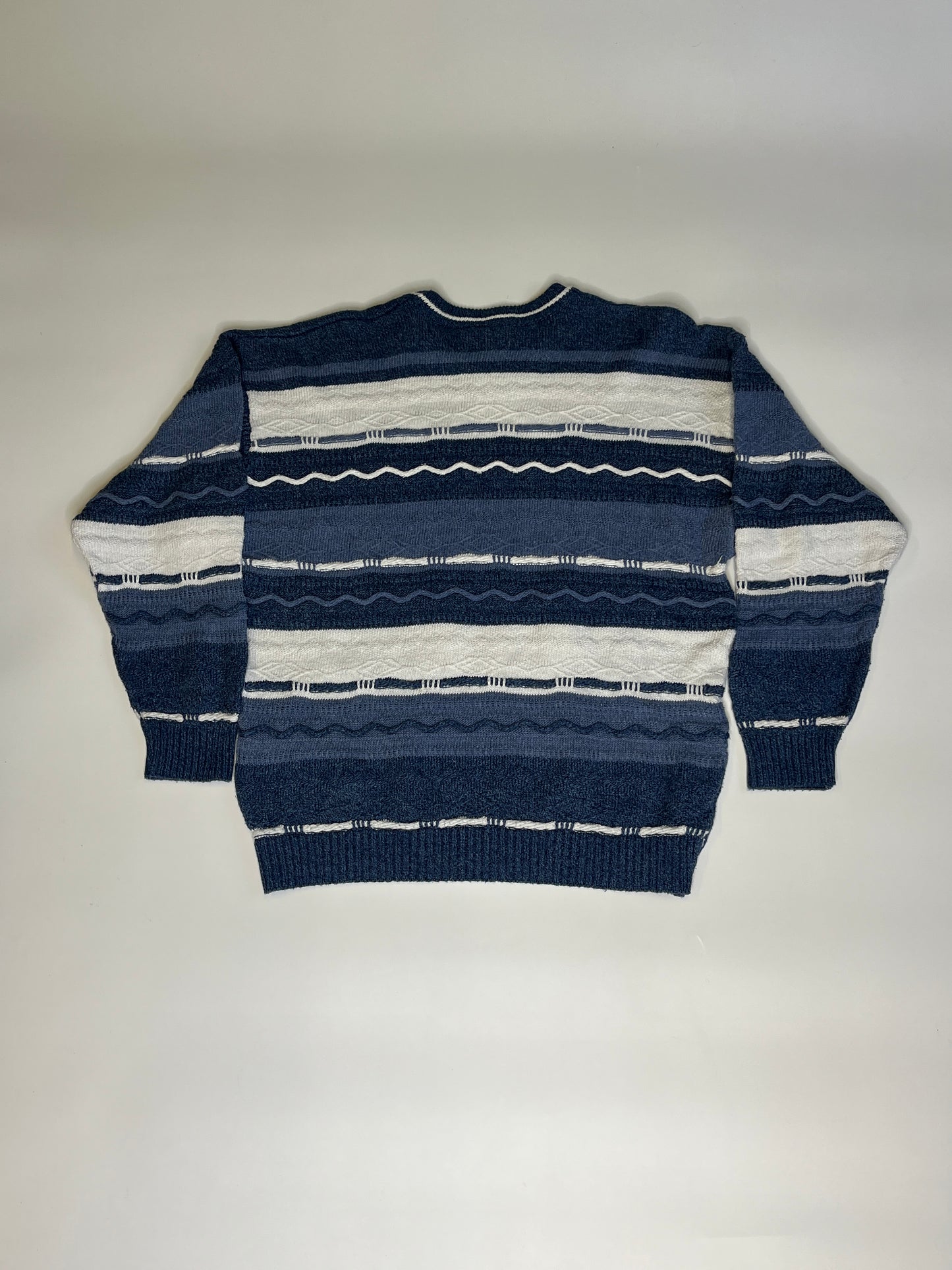 COOGI STYLE SWEATER BY BRICE (S-M)