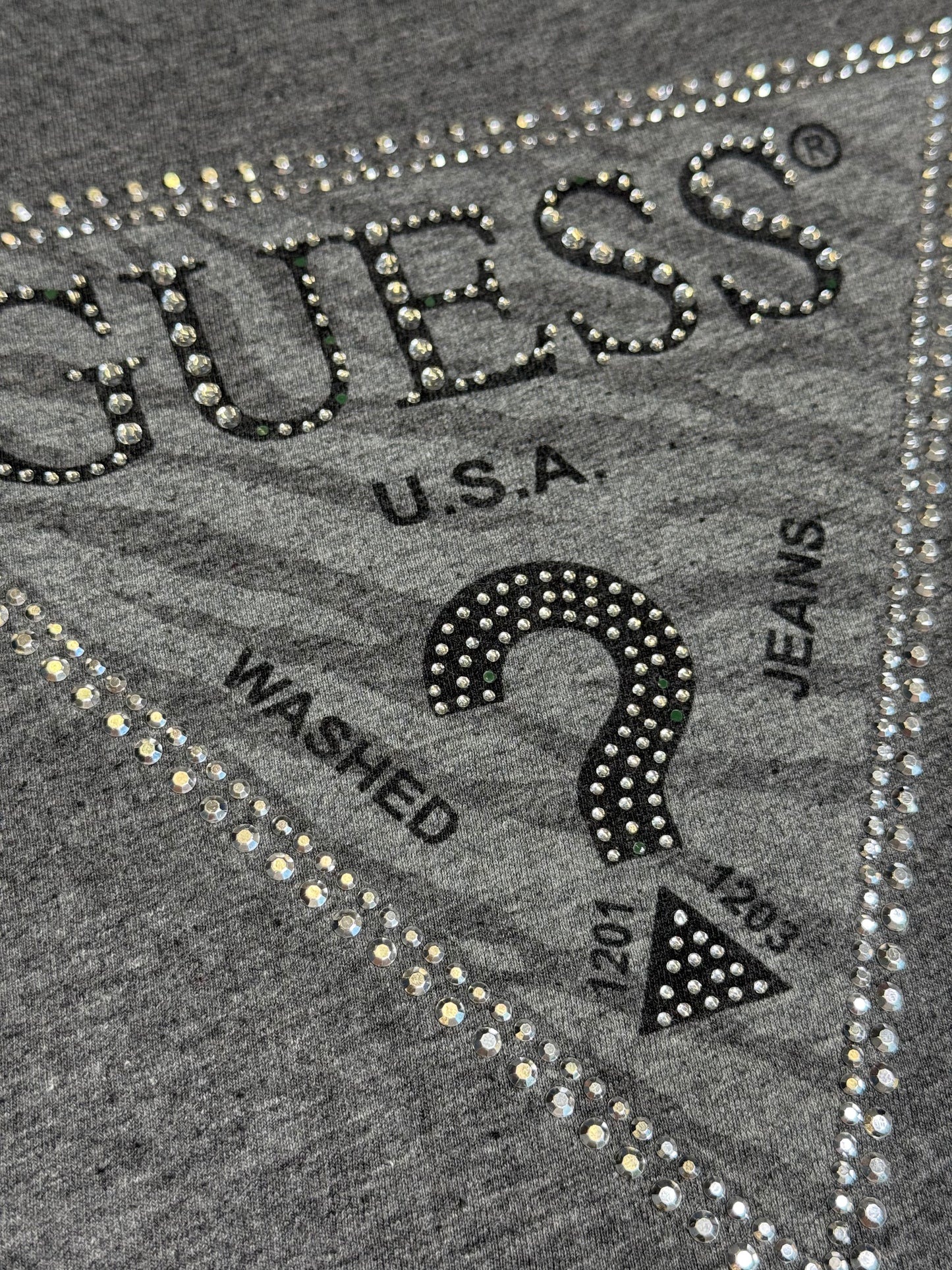 VINTAGE GUESS SHIRT (S)